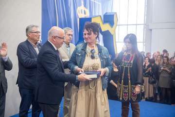 El Cabildo homenajea a varios teldenses en su brindis navideño (Foto TA)